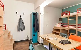 HotelF1 Marseille Marignane